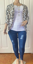 Load image into Gallery viewer, Smokey Leopard Cardigan